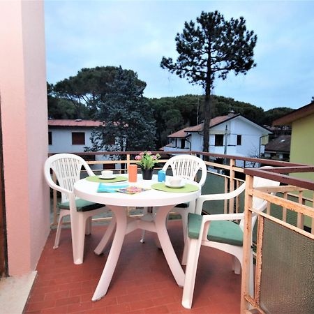 Appartamenti Lara Lignano Sabbiadoro Dış mekan fotoğraf
